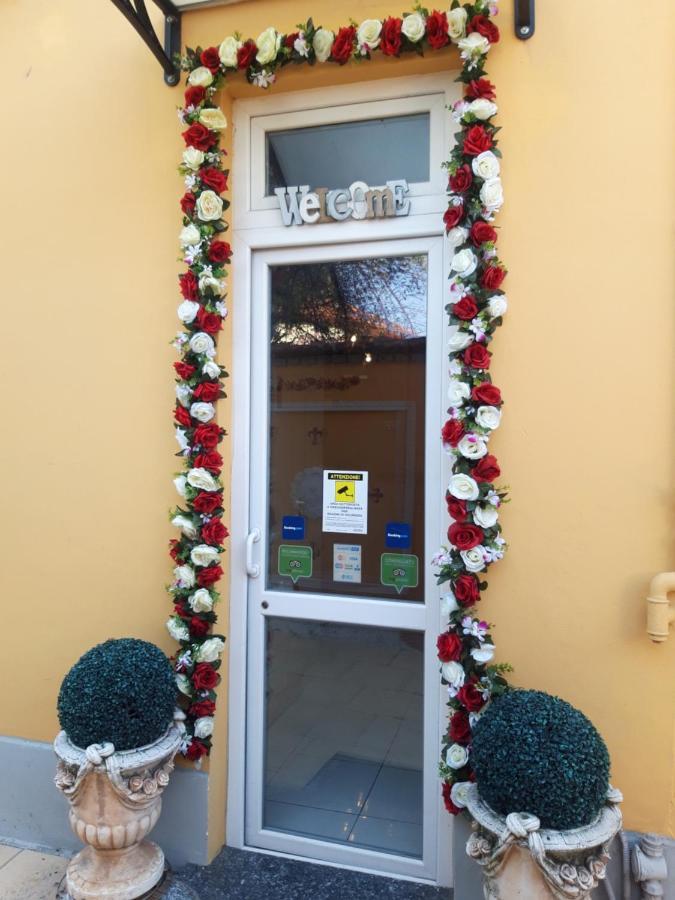 Bed and Breakfast Exclusive Passion Ро Экстерьер фото