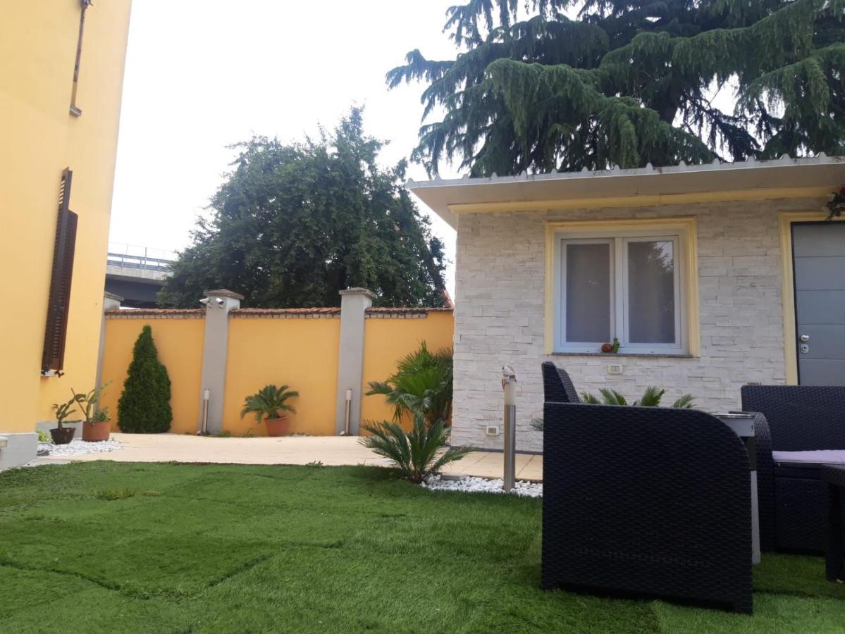 Bed and Breakfast Exclusive Passion Ро Экстерьер фото